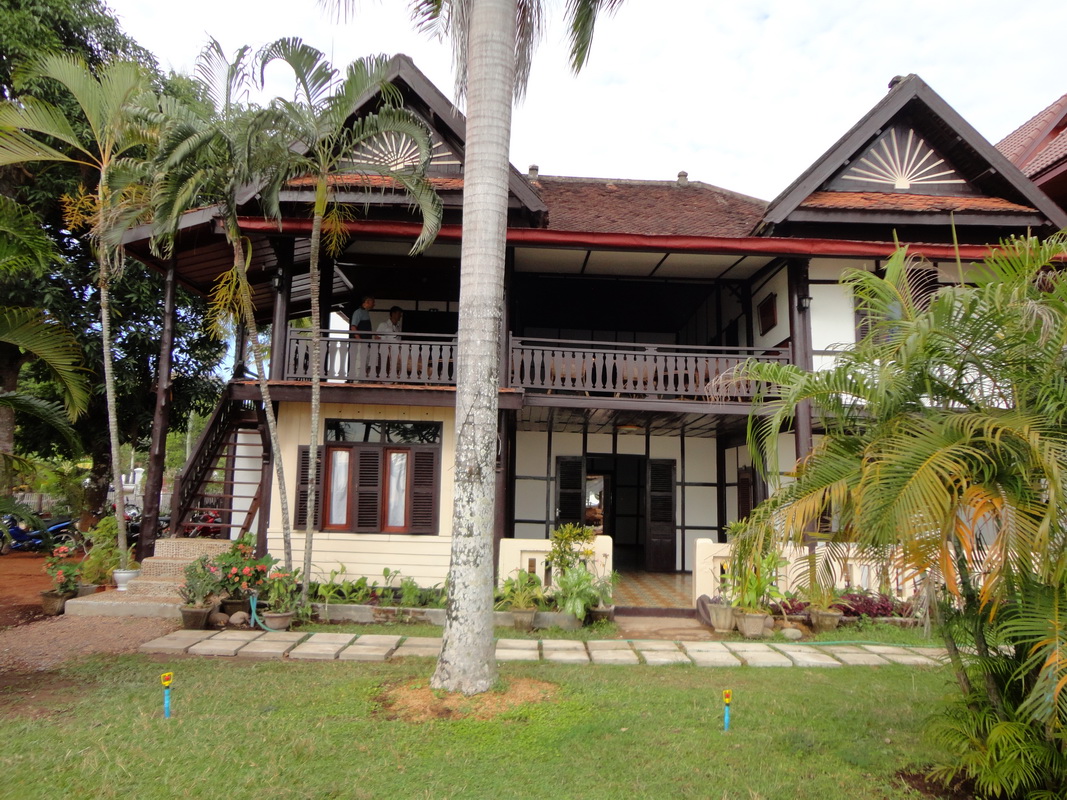 Traditional Lao Hotel